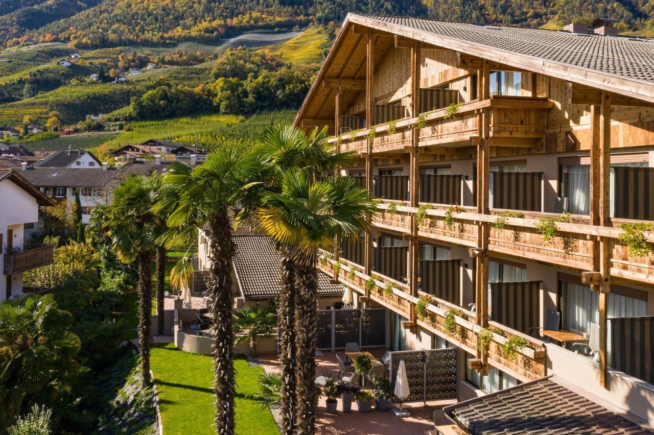 Mondi Hotel Tscherms Bagian luar foto