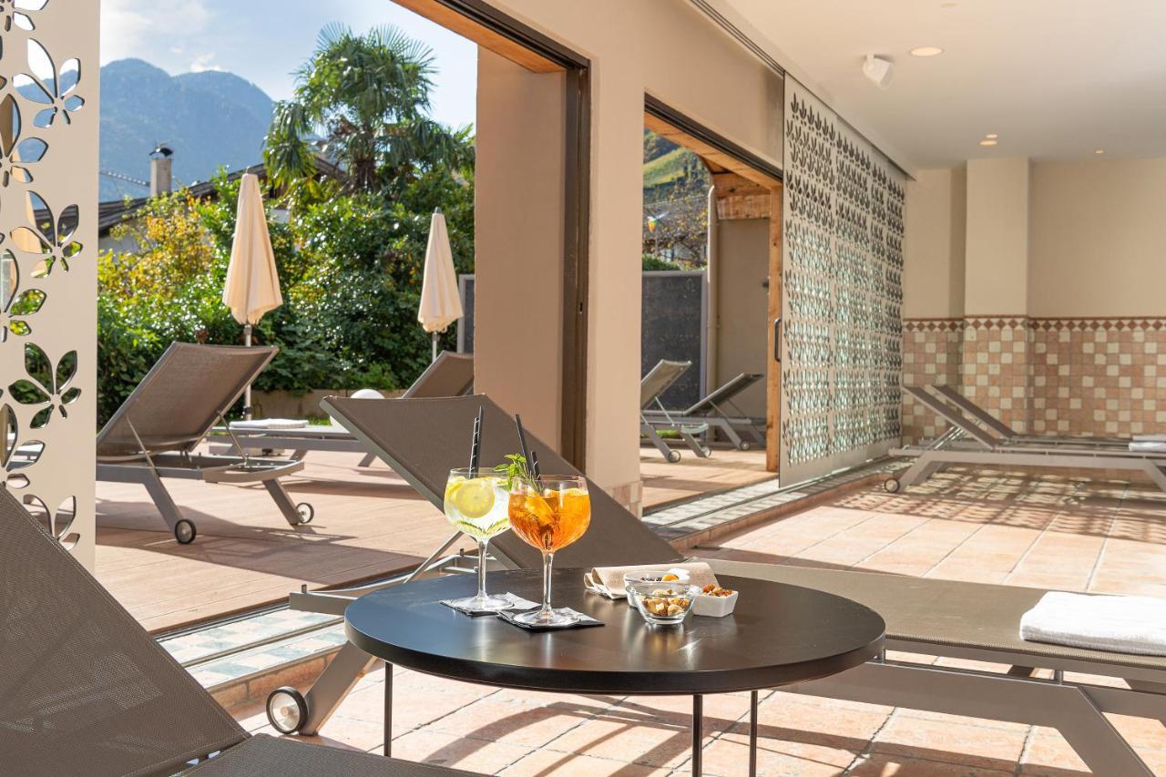 Mondi Hotel Tscherms Bagian luar foto