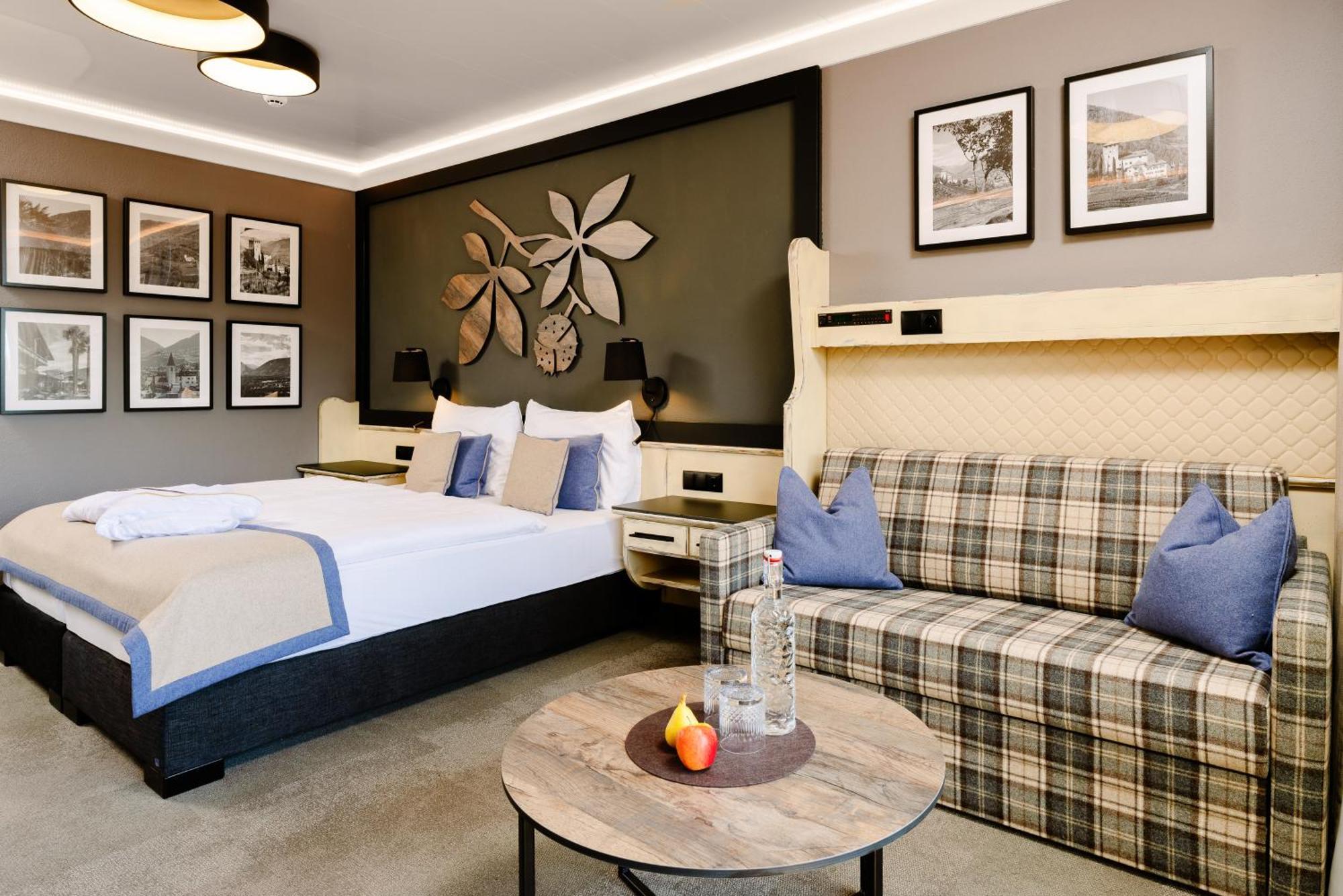 Mondi Hotel Tscherms Bagian luar foto